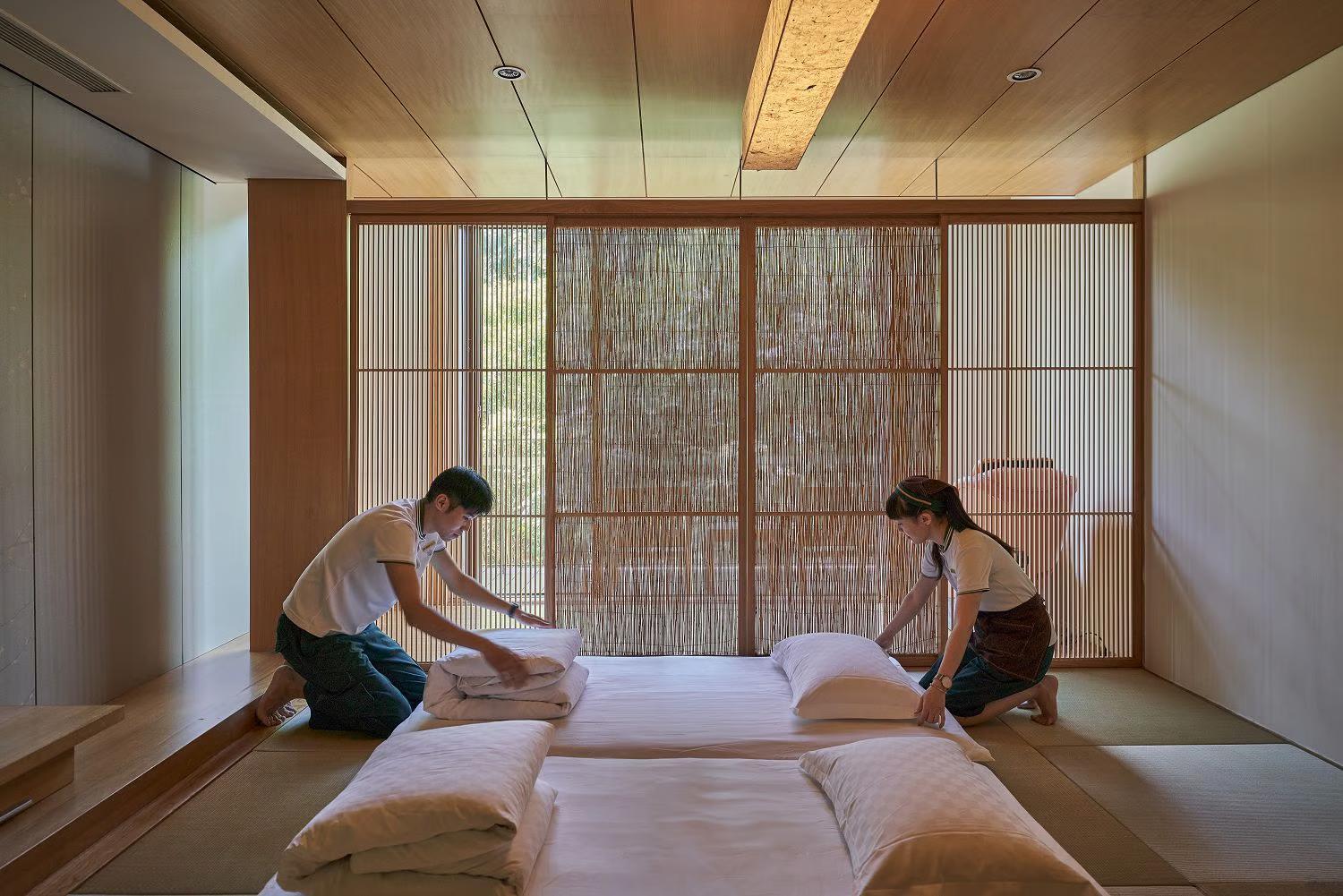 Hotel Royal Chiao Hsi Jiaoxi Esterno foto A traditional Japanese massage room