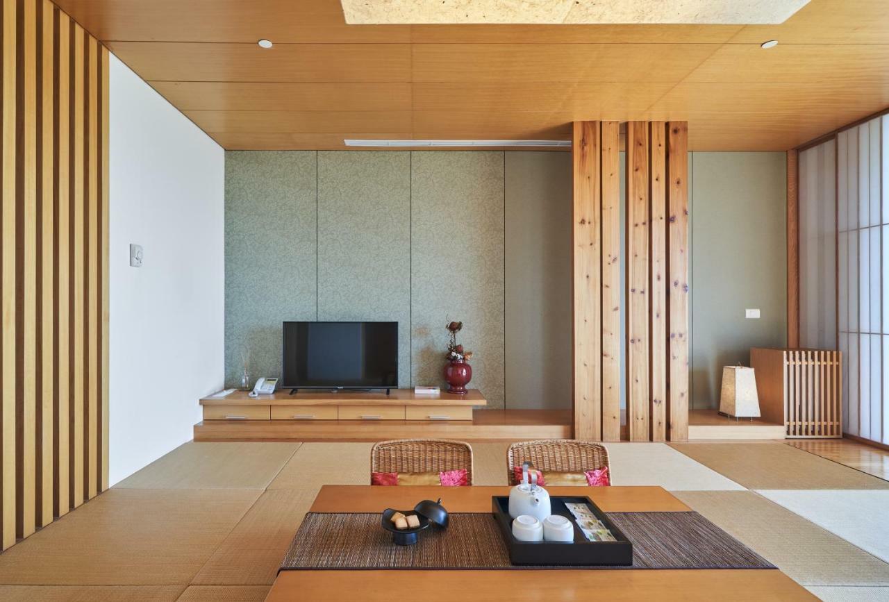Hotel Royal Chiao Hsi Jiaoxi Esterno foto A Japanese-style room at the hotel